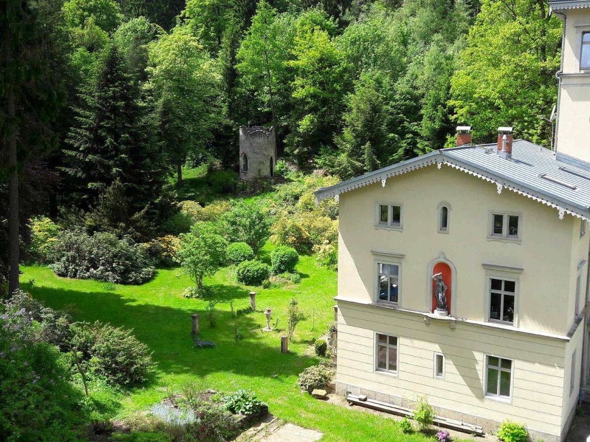 Villa Rapunzel Trifft Dornroeschen à Rosenthal-Bielatal Extérieur photo